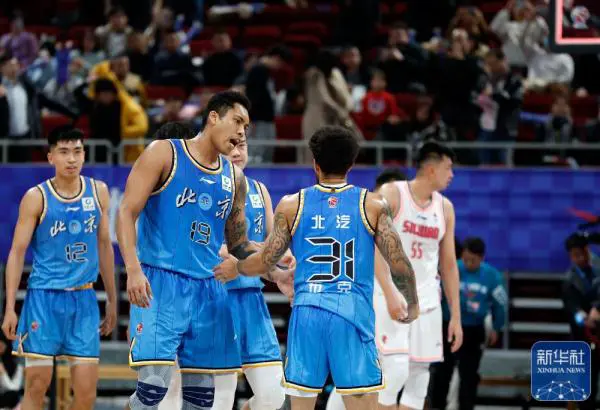 业余篮球爱好者如何借助智能反馈提高比赛表现_0